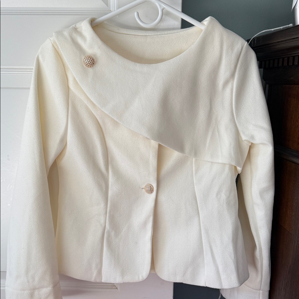 Chic Cream Women's Blazer